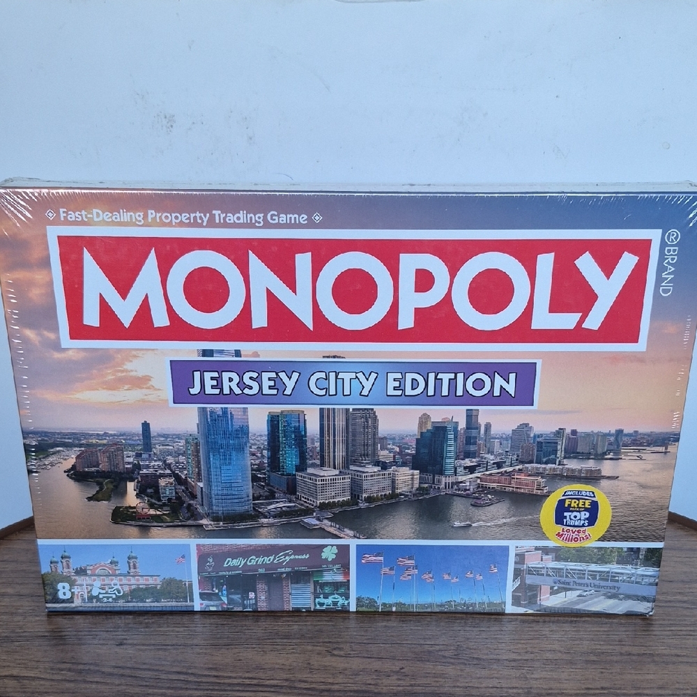 Hasbro Monopoly Jersey City Edition - Red and Blue